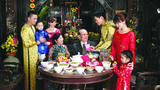 Tết đã về từ bàn tay tảo tần của mẹ 