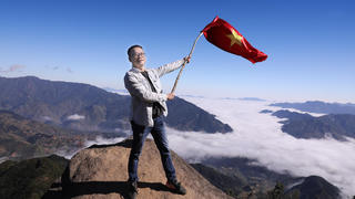 Chẳng ở đâu đẹp như nước non mình