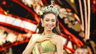 Hoa hậu Hòa bình Quốc tế Thùy Tiên: “Chặng đường suốt 23 năm qua chưa từng trải đầy hoa hồng”