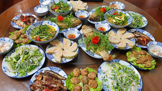 Phiên chợ Tết cá mỗi năm chỉ có một lần ở ngoại thành Hà Nội