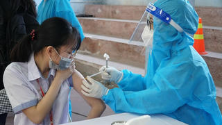 Tiêm vaccine COVID-19 cho trẻ từ 5-11 tuổi: Hơn 60% phụ huynh đồng thuận