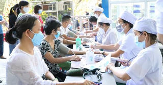 Sở Y tế TP HCM chấn chỉnh việc tăng giá khám sức khỏe hậu COVID-19