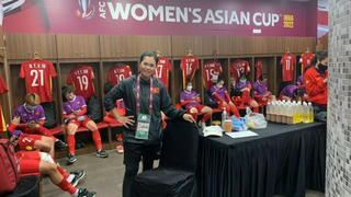 Chuyện của “người bảo vệ” những cô gái kim cương 