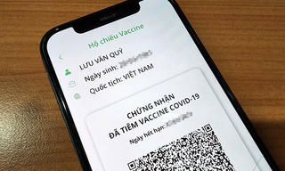 Sai sót thông tin ảnh hưởng tiến độ cấp 'hộ chiếu vaccine' xử lý trách nhiệm thế nào?