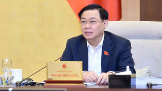 Dự án Luật Khám bệnh, chữa bệnh (sửa đổi): Băn khoăn quy định về ngôn ngữ đối với bác sỹ người nước ngoài