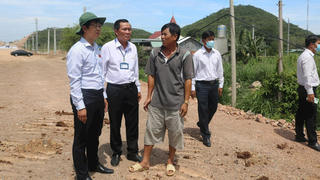 Cử tri đề nghị kiên quyết xóa bỏ các dự án 'treo'