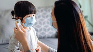 Nắng nóng khiến số trẻ em mắc bệnh về đường tiêu hóa tăng