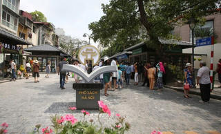 Phố sách mùa thu Hà Nội 