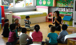 Hàn Quốc: Tỷ lệ sinh giảm báo động, khiến nhiều ngành nghề lao đao