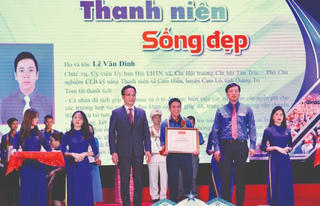 Xe cứu thương đặc biệt của “Đinh hòm”, “Mão xe bò”