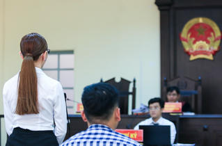 Hotgirl Trang “Nemo” và bài học nghiêm khắc cho các “anh hùng bàn phím”