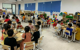 Nỗi lo bếp ăn bán trú trong trường học 