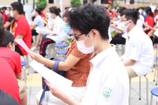 Bối rối dạy học, thay đổi môn học lớp 10