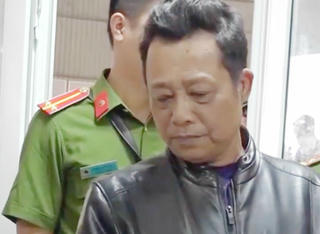Khởi tố Giám đốc không biết chữ điều hành trung tâm đăng kiểm