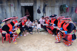 Răn đe, giáo dục để chặn tay “vũ phu”