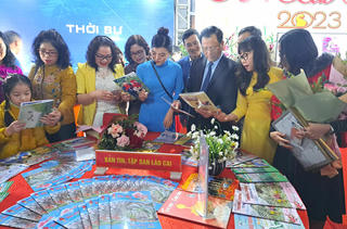 Lào Cai: Khai mạc Hội Báo xuân Quý Mão 2023