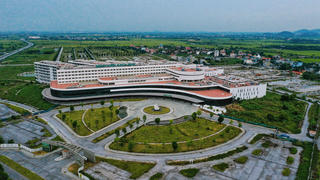 Lập tổ công tác 'gỡ vướng' dự án bệnh viện nghìn tỷ 'đắp chiếu'