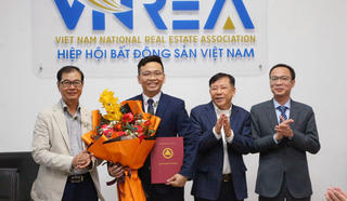 Nhà báo Nguyễn Thành Công nhận nhiệm vụ Tổng thư ký Hiệp hội Bất động sản Việt Nam