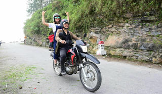 Người trẻ “chạy trốn” tình yêu 