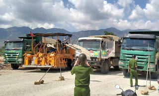 Ninh Thuận chỉ đạo kiểm tra, xử lý hiện tượng cản trở thi công cao tốc Bắc - Nam