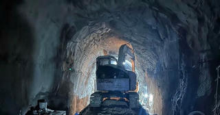 Sập hầm đường tàu hỏa ở Khánh Hòa, huy động ô tô vận chuyển hơn 3.000 người