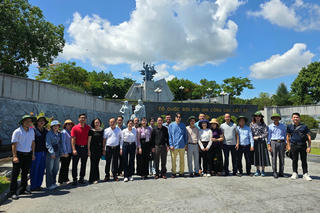 "Những chuyến đi bồi đắp tâm hồn - Tri ân tháng 7 miền Trung": Mỗi chuyến đi thêm một lần biết ơn