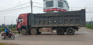 Lạng Giang - Bắc Giang: Xử lý nghiêm xe quá khổ, quá tải