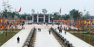 Khai hội đền Trần Thái Bình năm 2015