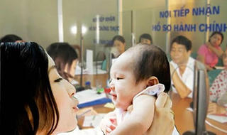 Lệ phí đăng ký nuôi con nuôi: Cao nhất là 4,5 triệu đồng/trường hợp