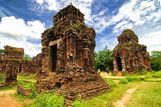 Chuyên gia Ấn Độ tham gia Dự án trùng tu Di sản văn hóa thế giới Mỹ Sơn