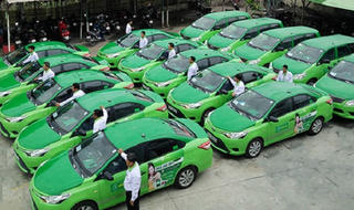 Từ năm 2025, taxi tại Hà Nội phải sử dụng chung một màu sơn