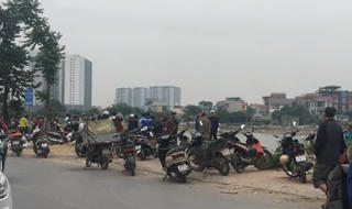 Phát hiện thi thể nam thanh niên trên hồ Định Công, Hà Nội