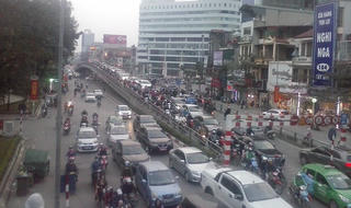 Tại sao BRT không thể chung làn với phương tiện khác ?