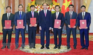 Trao Quyết định bổ nhiệm Đại sứ nhiệm kỳ 2018-2021