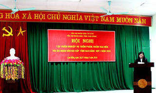 Mỏi mòn chờ thụ lý vụ kiện Chủ tịch UBND tỉnh Cao Bằng