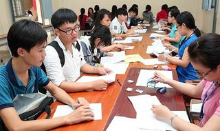 Thí sinh bắt đầu nộp hồ sơ đăng kí dự thi THPT Quốc gia