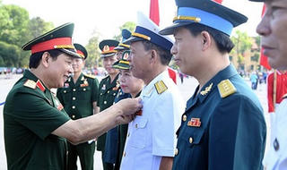 Tuyên dương chủ tịch công đoàn cơ sở xuất sắc tiêu biểu toàn quân
