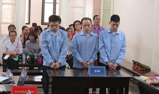 Lĩnh án vì tiếp tay cho người Trung Quốc lừa đảo