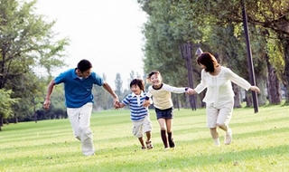 Nhìn lại 5 năm thực hiện Ngày Quốc tế Hạnh phúc