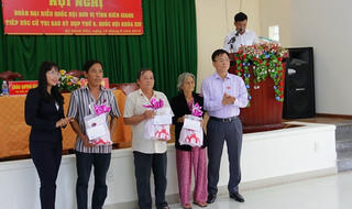 Bộ trưởng Lê Thành Long giải tỏa thắc mắc cho cử tri Kiên Giang