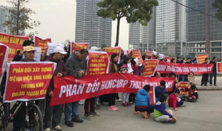 Hà Nội lo “bùng phát tranh chấp” của người dân chung cư