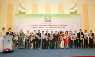 33 năm, 1 triết lý