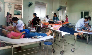 Tạm dừng sản xuất công ty xảy ra vụ hàng chục công nhân ngộ độc khí