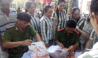 Điều kiện phải chấp hành xong các nghĩa vụ dân sự để được đặc xá: Cần bảo đảm sự chặt chẽ trong sửa đổi