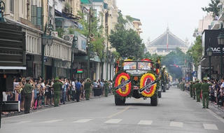 Người Hà Nội tiễn biệt cố Chủ tịch nước Trần Đại Quang về quê hương