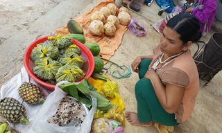 Độc đáo phiên chợ không có gian thương