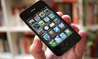 Apple bị phạt 25 triệu Euro 