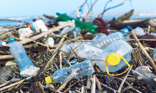 3 nhãn hiệu đứng đầu thế giới về rác thải nhựa: Coca-Cola, Nestle và PepsiCo