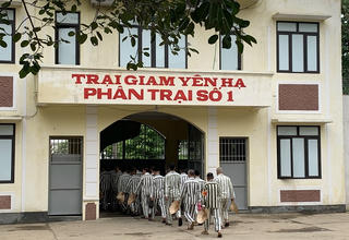 Phạm nhân 72 tuổi mong ngóng từng ngày để trở về xin lỗi mẹ