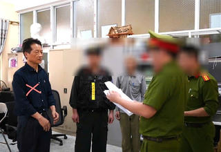 Một phó giám đốc doanh nghiệp bị bắt vì gây ô nhiễm môi trường